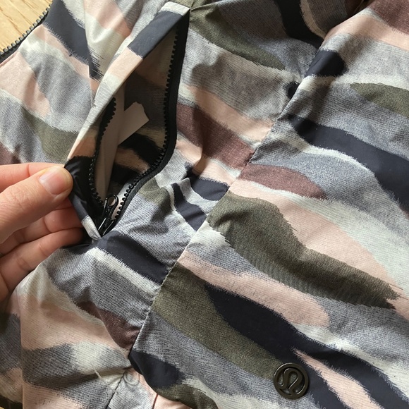 Lululemon the fluffiest reversible vest - Picture 8 of 9